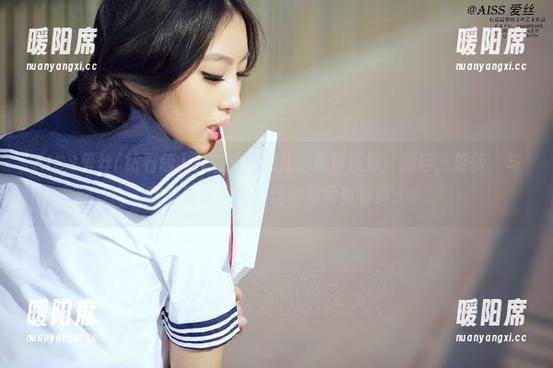 AISS爱丝(钻石版) - 精选松果儿的黑丝乐章：漂浮，旋转，与寂静对话，喔，这种感觉真有趣。