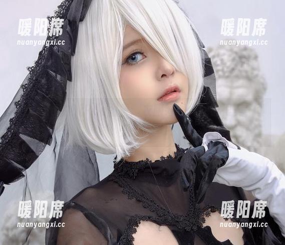 Azami的QiPao图集：衣服好看，她也很美，真是双赢。