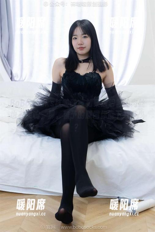BoBoSocks袜啵啵 - 如果透明款的肉丝也有灵魂，那。稚予的原图你能下载多少？
