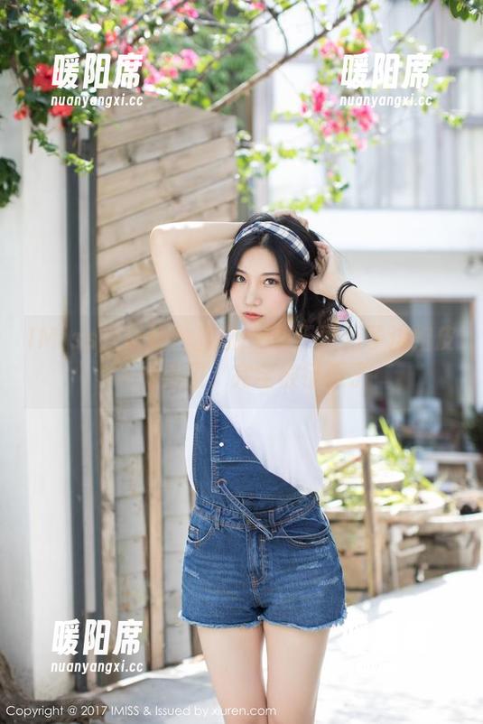 IMiss爱蜜社 - 蜜桃cc终于更新了这组皮衣的美图，完全被征服了