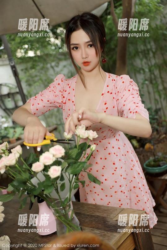 MFStar模范学院-夏笑笑Summer MFStar模范学院 - 肉丝不仅是食物,更是夏笑笑Summer图库里的灵感源泉