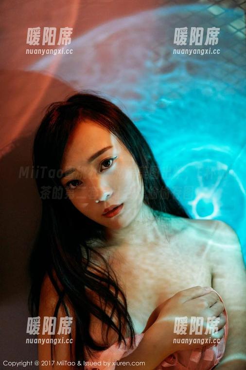 MiiTao蜜桃社 - 私房美图出炉，E杯奶茶的第二套，让我想偷偷存图！