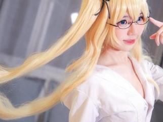 豹纹觉醒,Sally Dorasnow的写真让人险些失去理智。
