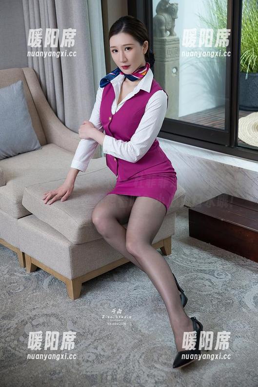 TouTiao头条女神-杜菲菲 TouTiao头条女神 - 杜菲菲这组最新泳衣套图,你确定不想看吗?小心流口水哦!