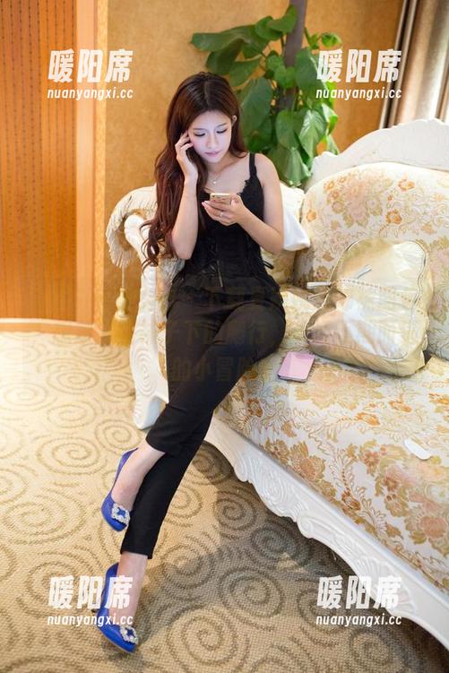 TuiGirl推女郎 - 下载夏婉婉的棉袜图包，想象那些袜子下的爬行，一场不期而遇的小冒险？