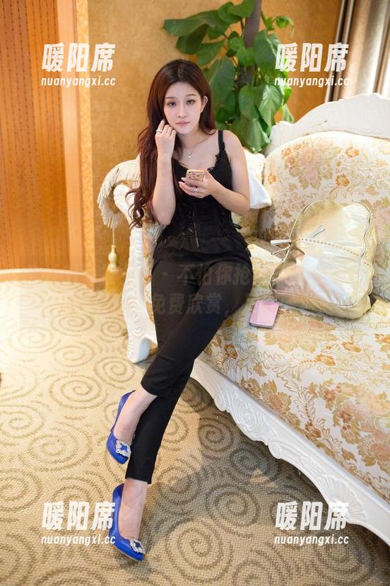 TuiGirl推女郎-李丽莎 TuiGirl推女郎 - 不怕你抢!李丽莎的长腿合集任你免费欣赏,尽在眼前。