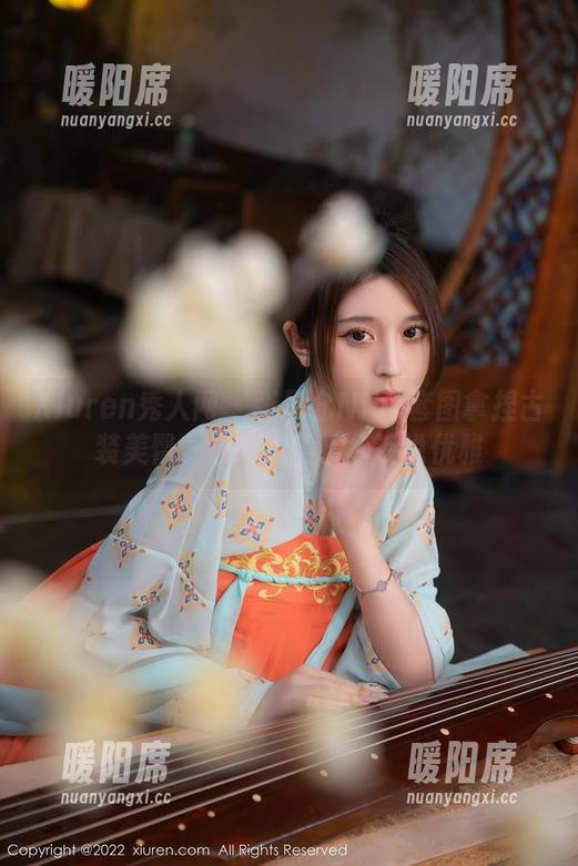 Xiuren秀人网 - 张思允Nice套图拿捏古装美臀，选手里的精华诉说优雅