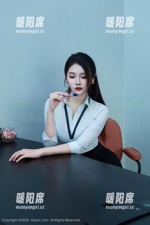 Xiuren秀人网-月酱儿 Xiuren秀人网 - 月酱儿说:‘牛仔裤不止能搭配!’私拍资源一网打尽!