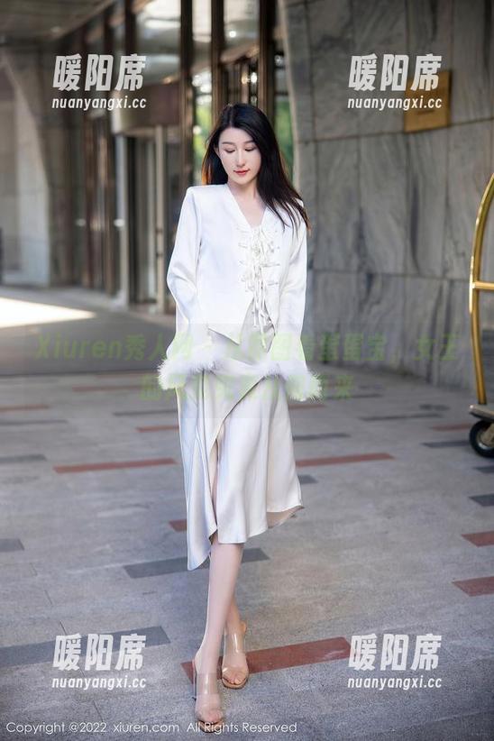 Xiuren秀人网 - 从原图看蛋蛋宝，女王的风范究竟从何而来