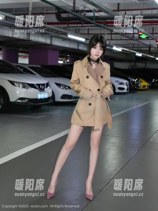 Xiuren秀人网 - 看邹晶晶女王的透明全套：你能看到我，但我看不见你