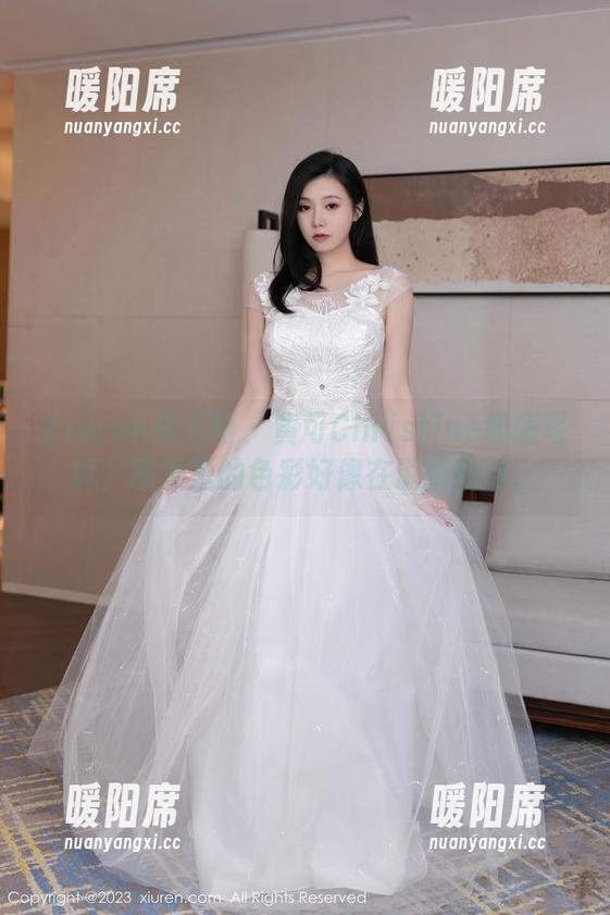 Xiuren秀人网 - 黄可Christine和服写真，图集里的色彩好像在说悄悄话。