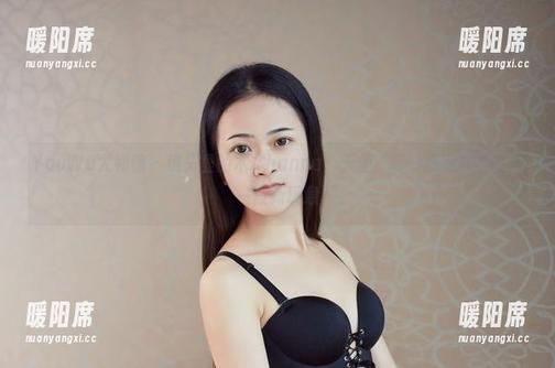 YouWu尤物馆-木木hanna YouWu尤物馆 - 镜头里的木木hanna:天使,每一高清像素都是一段新玩意
