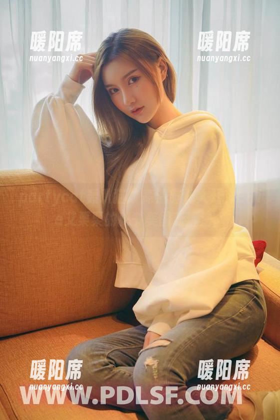partycat轰趴猫 - 高清脑洞大开！Ellie艾栗栗的秘书美图新玩法。