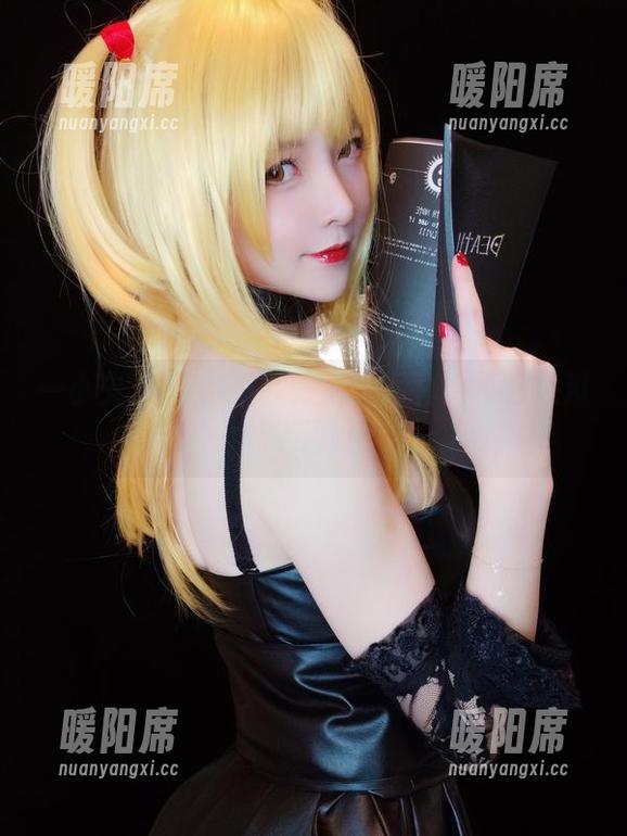 一小央泽的私摄01：这组写真会不会太过‘挑逗’？