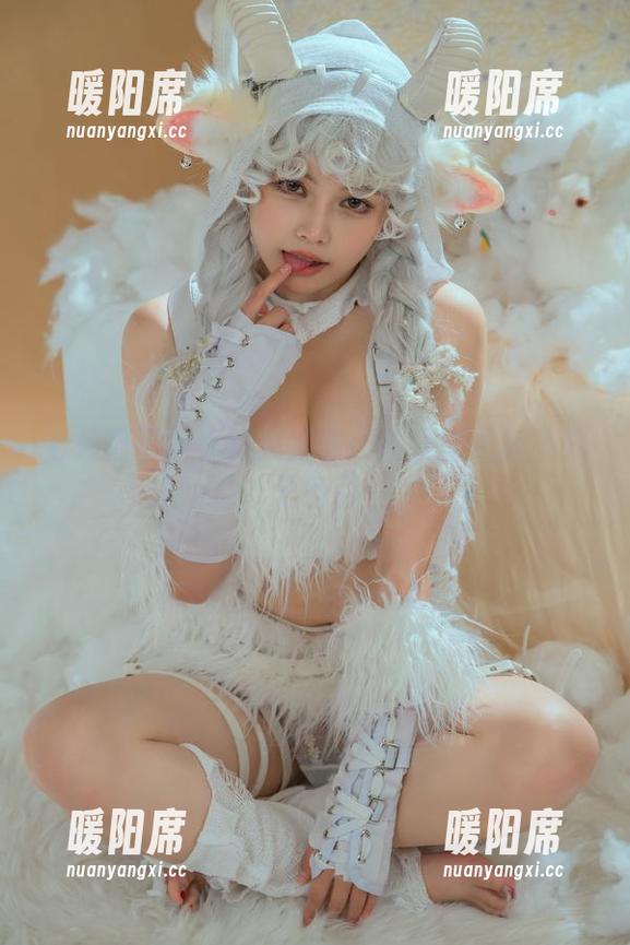 七月喵子的透明大揭秘：在线显现的不只是色彩