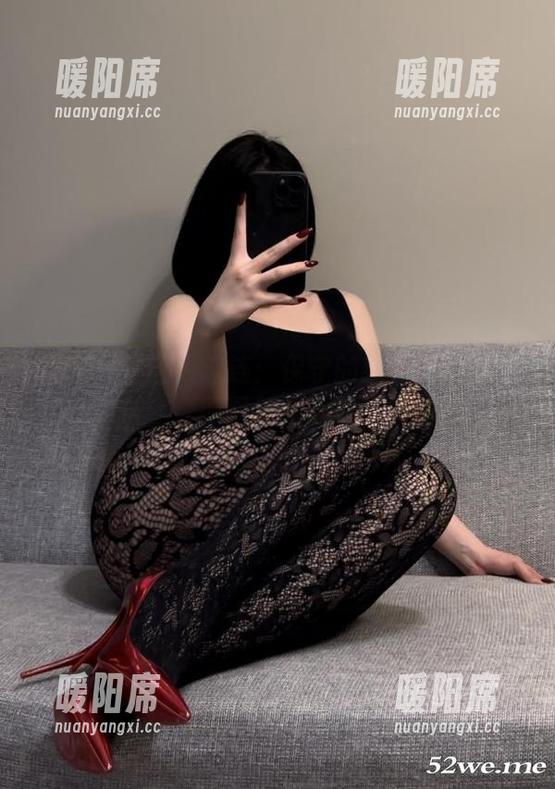 保守的二舅妈 微密圈 - 让人流连:保守的二舅妈的黑丝原图值得收藏
