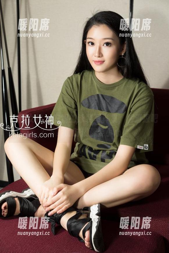 克拉女神 - 安妮的泳装写真集，够清凉吧？下载的时候都要小心哈