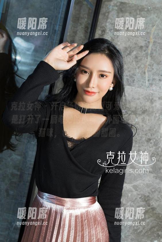 克拉女神-汤怡 克拉女神 - 开启汤怡的定制可爱图集,像是打开了一扇奇妙的小窗,外面可能是小猫咪,也可能是甜甜圈。