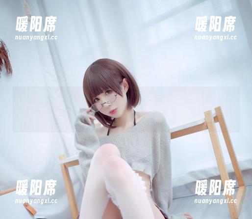 “南鸽”又来一组“黑袜”作品了，这搭配不带毒，让人恨不得狂夸。