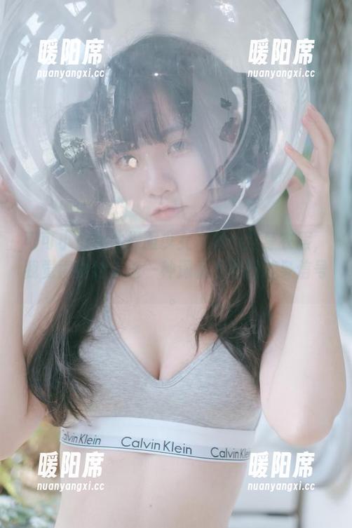 可可小白兔体操服少女合集：这身衣服，我觉得能给人送一种深藏不露的健身信号。