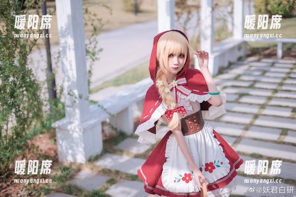妖君白研 精选妖君白研泳衣大片,能不能把这美图收藏到梦里?