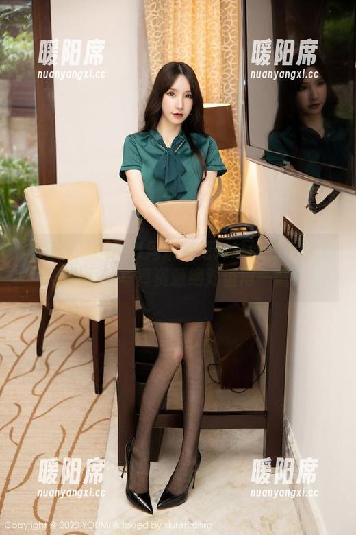 尤蜜荟-Carol周妍希 尤蜜荟 - Carol周妍希把妹妹的气质搬上了画面,写真资源绝对值得一瞧!