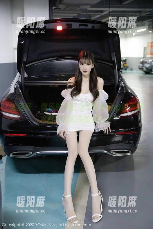 尤蜜荟 - 倒流的浴缸与不柠bling的美图，水面映出的是谁的影子？