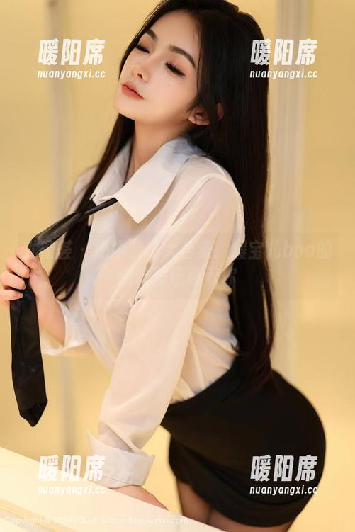 尤蜜荟-媛宝儿boa 尤蜜荟 - 奶牛装扮大合集:媛宝儿boa的新鲜壁纸等着你