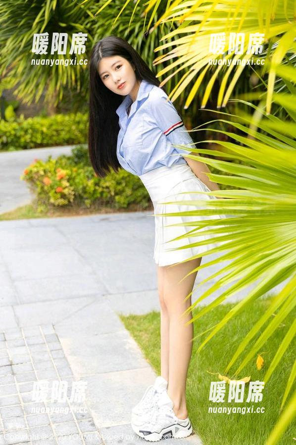 尤蜜荟 - 只想说，心妍小公主的黑丝写真，超会玩哦