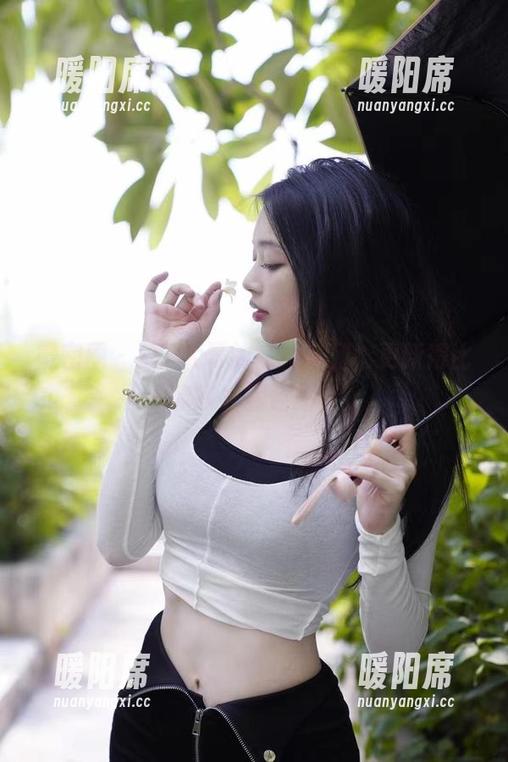 徐珺大哥 微密圈 - 徐珺大哥的短裙系列,更新得比我换衣服还勤!