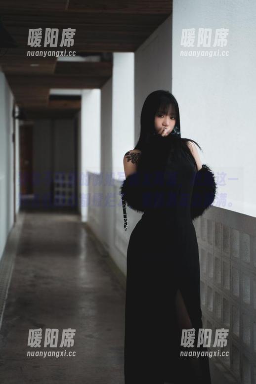 柒柒不可爱 柒柒不可爱的御姐写真太高清,把我这一颗老旧的心都撩烂了,美图男友力满满。