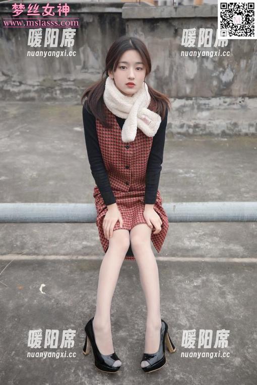 梦丝女神-小允儿 梦丝女神 - 谁能拒绝这样的小允儿?私拍原图组合,值得一晒的“顶级版本”!
