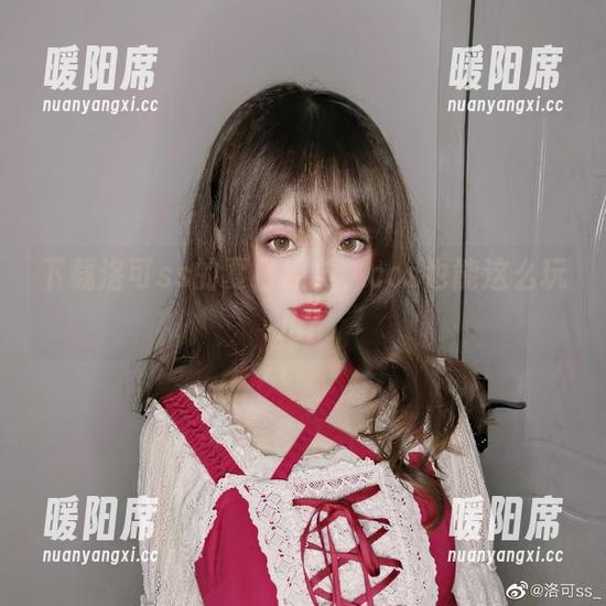 下载洛可ss的夏日经典，cos也能这么玩儿？