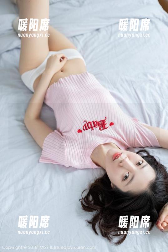 爱蜜社-张思允Nice 爱蜜社 - 这组黑色的在线图片头像是我最近的最爱,张思允Nice你快出个“穿搭指南”吧!