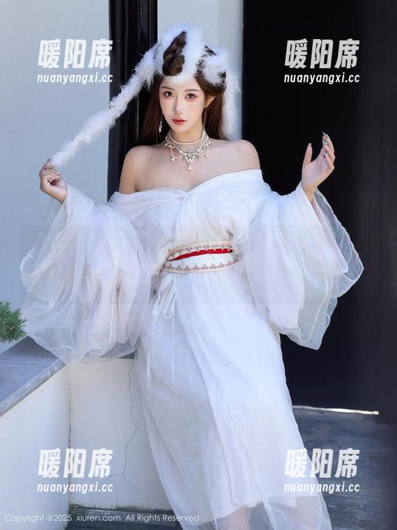 秀人网 - 你的兔妹妹红裙写真，满满的少女心，怎么这么好看啊？