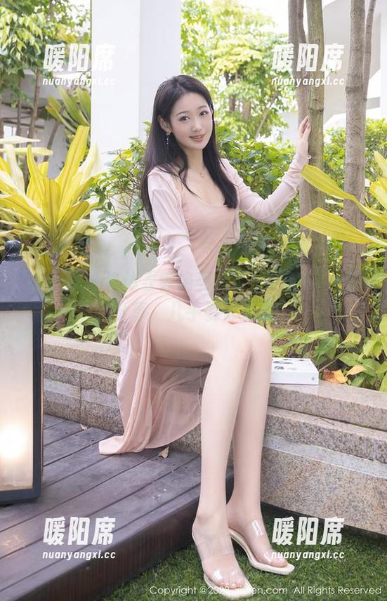 秀人网-兔子NINA 秀人网 - 连体衣惊艳亮相!兔子NINA美图分享,几乎要炸裂了!