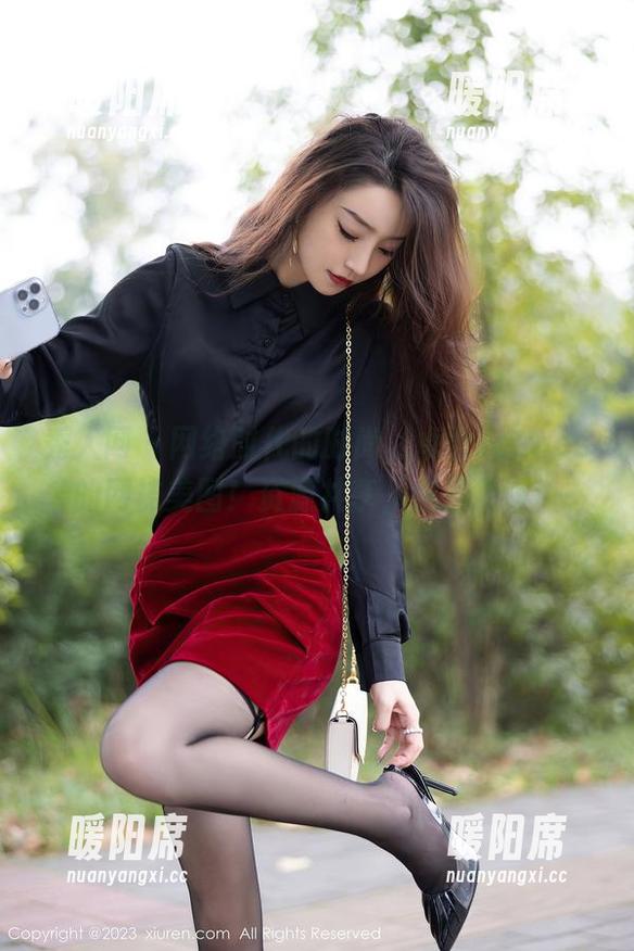 秀人网 - 网络时代的时尚，卓君Jeanes的网袜美图！资源共享，快乐无限！