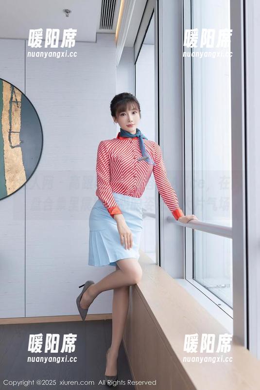 秀人网 - 高跟鞋下的容容容Alice，在网盘合集里展现至极的姿态与大片气场