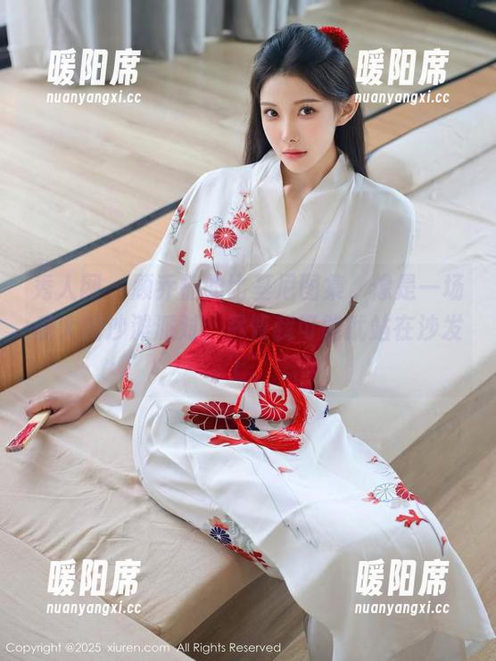 秀人网 - 顾乔楠的比基尼图集，像是一场盛大的沙滩派对，尽管我可能就站在沙发上。