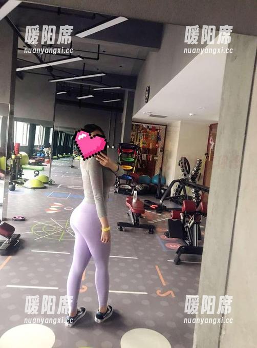 童小芯 微密圈 - 童小芯的礼服之旅,图片比你想象的还要精彩哦。