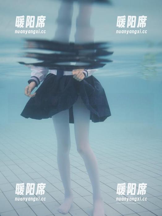 紧急企划-小恩 紧急企划 - 看!小恩在这组校服图集中玩转青春的不羁