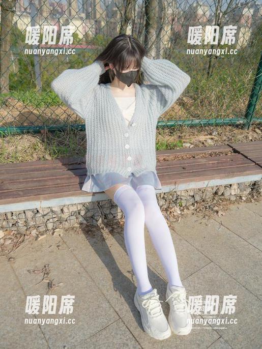 紧急企划：这条格子裙，高清得像刚刚洗完还没晒干的衣服，尽情下载！