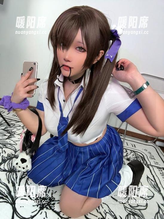 贝贝琪Becky的制服图集：私房背后的奇思妙想，有点意外但超好看！