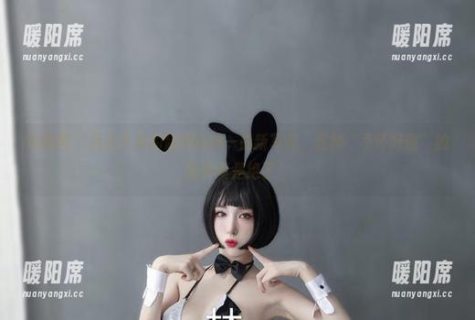 超辣的林一 微密圈 - 万圣节里的超辣的林一最新写真,这种“不怀好意”的眼神真是绝了。