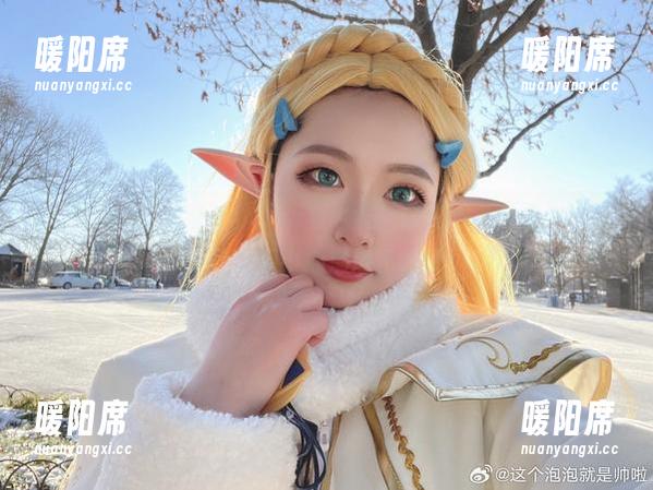 这个泡泡就是逊啦 这个泡泡就是逊啦的“泳池大作”藏在网盘合集中,哎呀,不小心滑进了水里