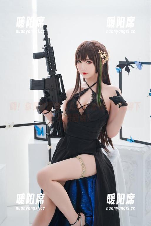 嗨！你见过面饼仙儿这种泳装吗？记得下载原图哦！